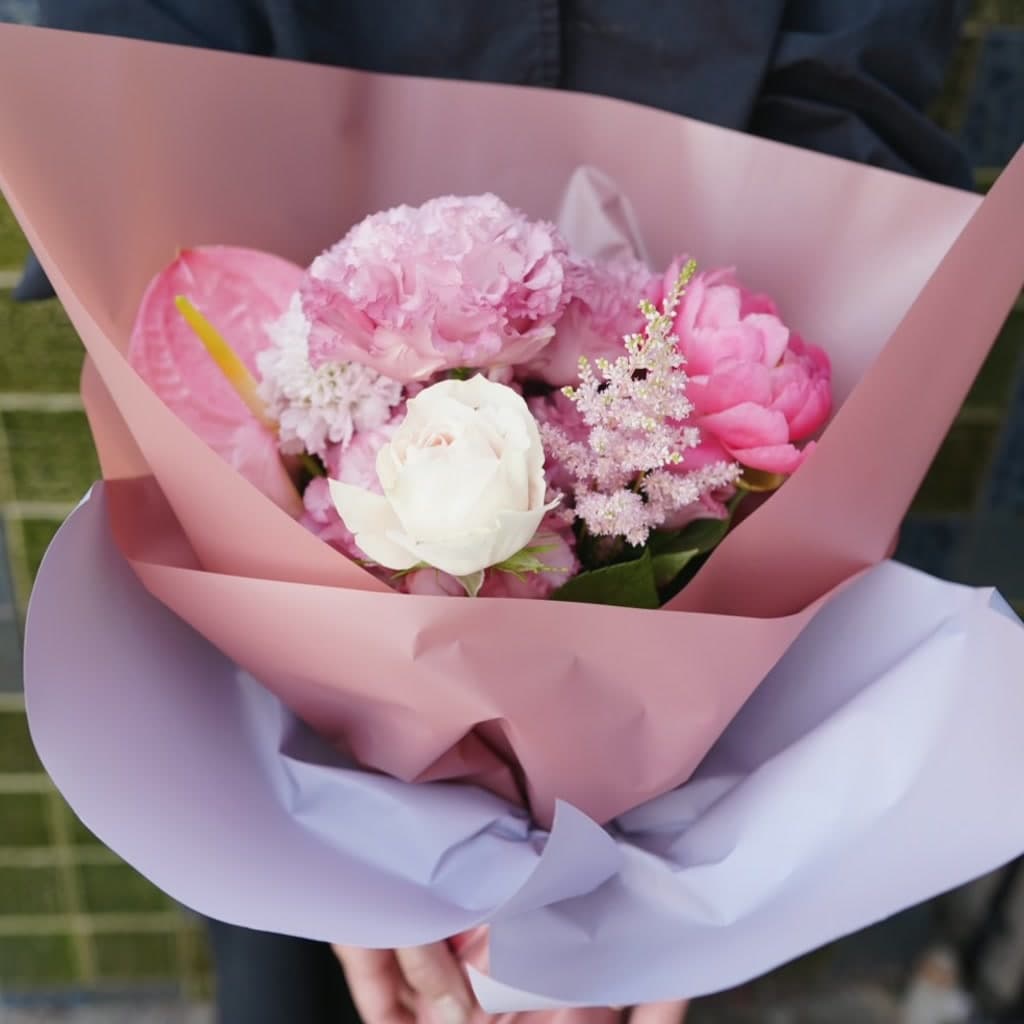 GirlyスタイルのMサイズフラワーギフト参考イメージ